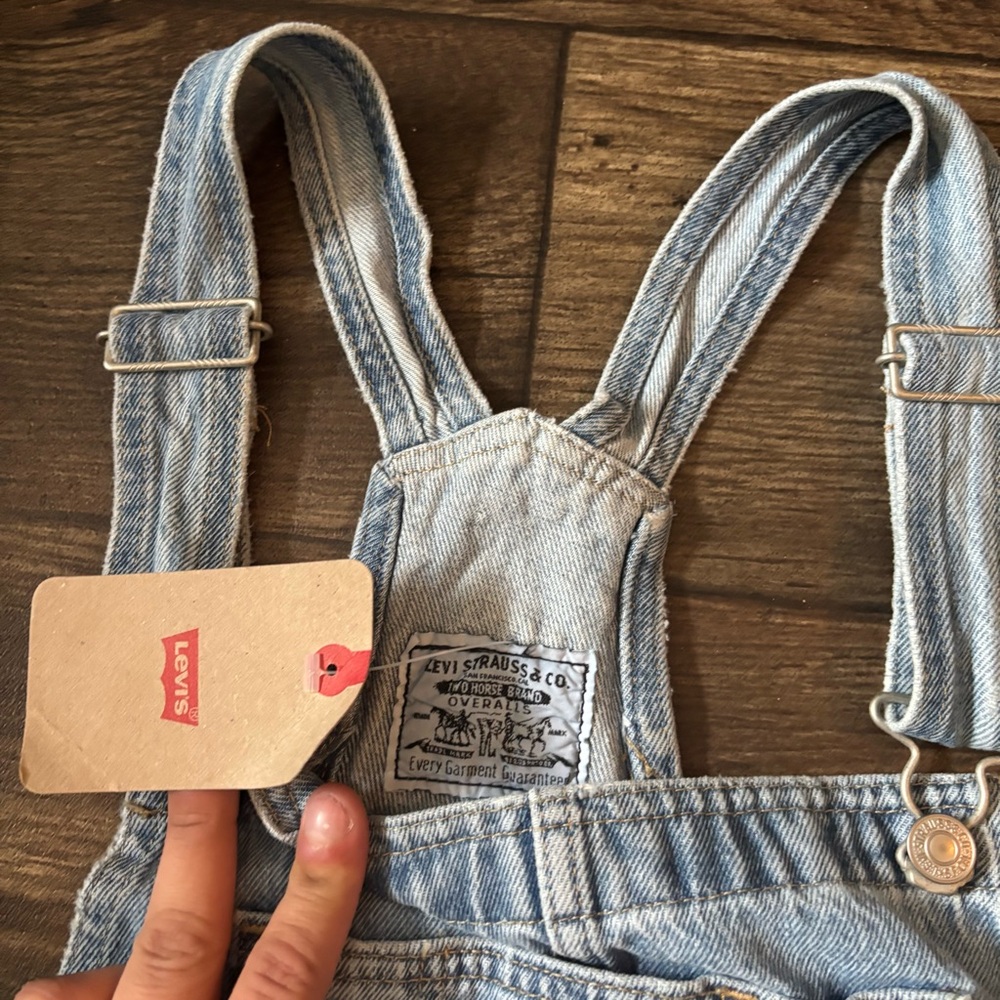 Levi's Women's Vintage Shortalls Medium Blue Wash Size Extra Small NEW - Picture 4 of 6